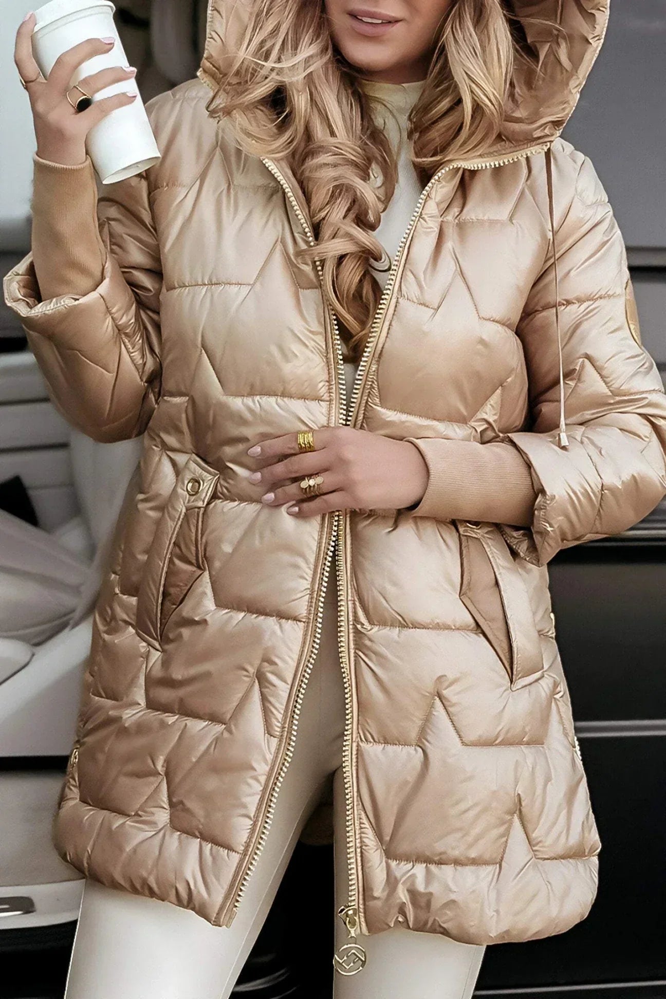 Ruby | Veste matelassée longue et chaude avec capuche enveloppante