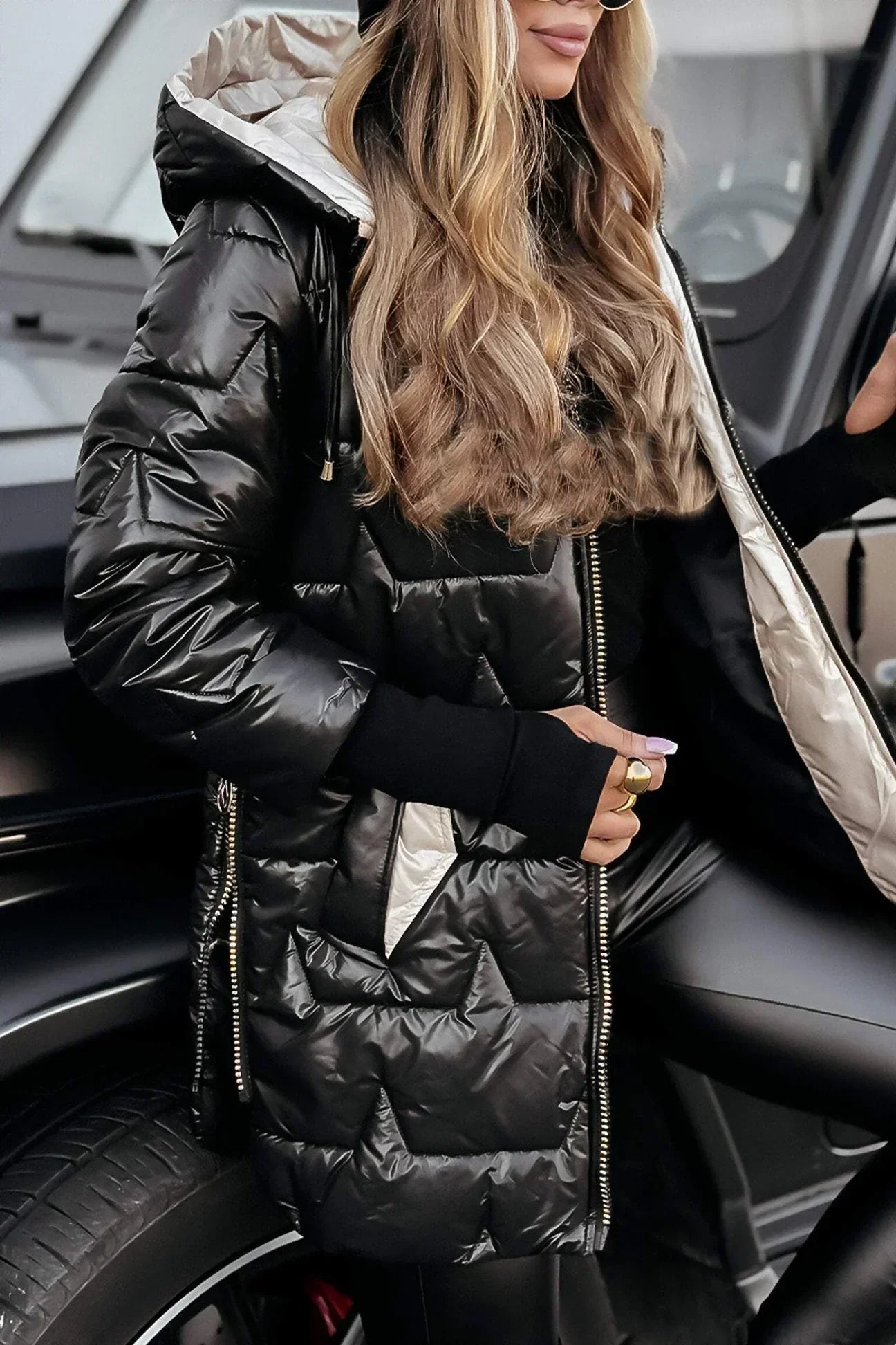 Ruby | Veste matelassée longue et chaude avec capuche enveloppante